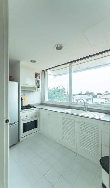 Sribumpen Condo Home, Bangkok, Sathorn, Chong Nonsi, Yan Nawa, Bangkok, 2 Bedrooms, 120 sqm, Condo For Rent, by Tarit Chinsomboon, 500565262 - DDproperty.com