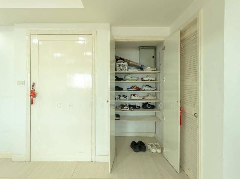 Sribumpen Condo Home, Bangkok, Sathorn, Chong Nonsi, Yan Nawa, Bangkok, 2 Bedrooms, 120 sqm, Condo For Rent, by Tarit Chinsomboon, 500565262 - DDproperty.com
