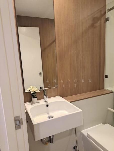 Blossom Condo @ Sathorn-Charoenrat, Bangkok, Charoen Rat Road, Thung Wat Don, Sathon, Bangkok, 1 Bedroom, 30 sqm, Condo For Rent, by Rattanaporn Khamlit, 500565316 - DDproperty.com