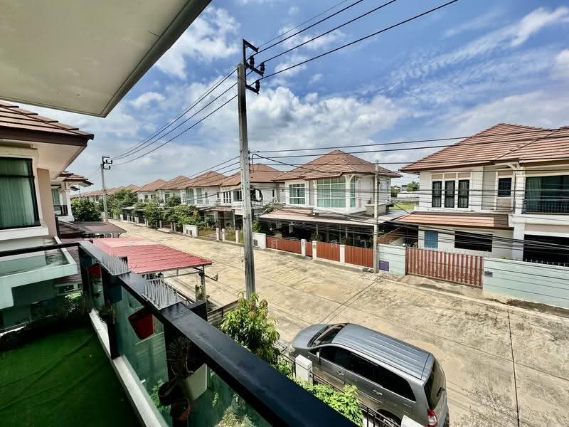 Ladda Ville 4 Ban Kluai – Sai Noi, Nonthaburi, Ban Kluay-Sai Noi Road, Phimonrat, Bang Bua Thong, Nonthaburi, 3 Bedrooms, 160 sqm, Single Detached House For Sale, by พรชีวิน สุขสำรวล, 500565331 - DDproperty.com