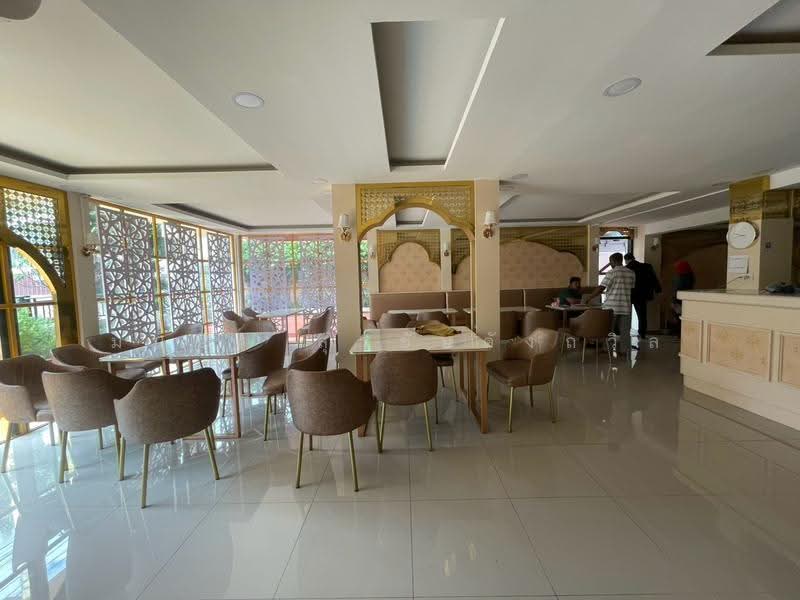 Soonvijai, Bangkok, เพชรบุรี, Bang Kapi, Huai Khwang, Bangkok, , 350 sqm, Retail Space For Rent, by Monchit Surachaidunthavin, 500565342 - DDproperty.com