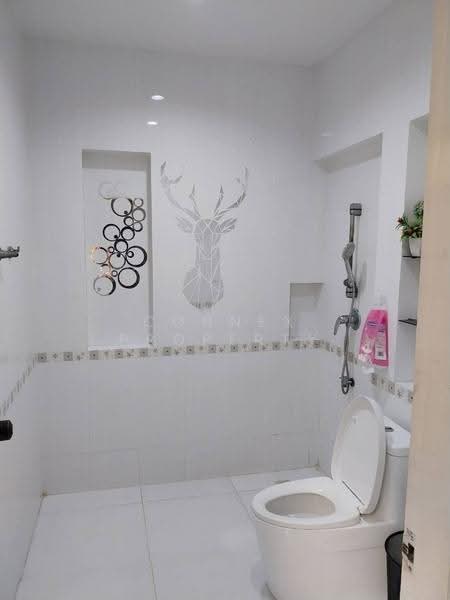 Sirin Home, Bangkok, Khlong Chan, Bang Kapi, Bangkok, 4 Bedrooms, 21 sqm, Single Detached House For Rent, by Connex Property, 500565356 - DDproperty.com