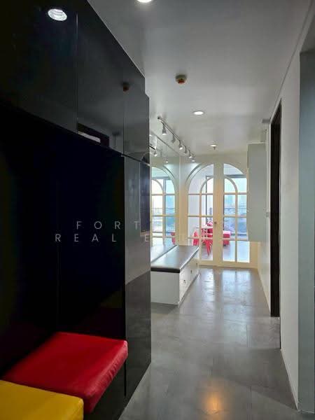 Siamese Ratchakru, Bangkok, 48 Phahonyothin Rd, Samsen Nai, Phaya Thai, Bangkok, 1 Bedroom, 90 sqm, Condo For Rent, by Forty-Six Real Estate Group, 500565383 - DDproperty.com