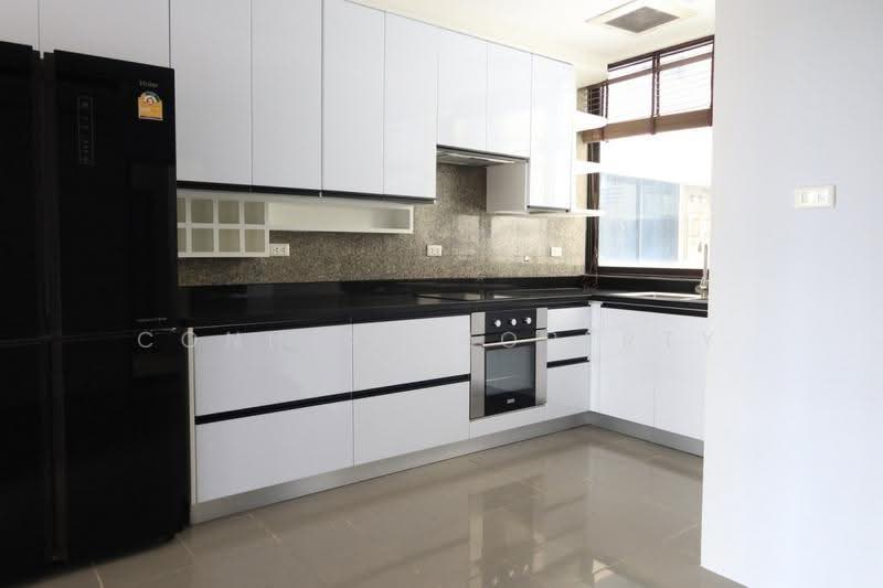Ruamsuk Condominium, Bangkok, 12 Soi Athakravi, Khong Tan, Khlong Toei, Bangkok, 3 Bedrooms, 315 sqm, Condo For Rent, by Connex Property, 500565391 - DDproperty.com