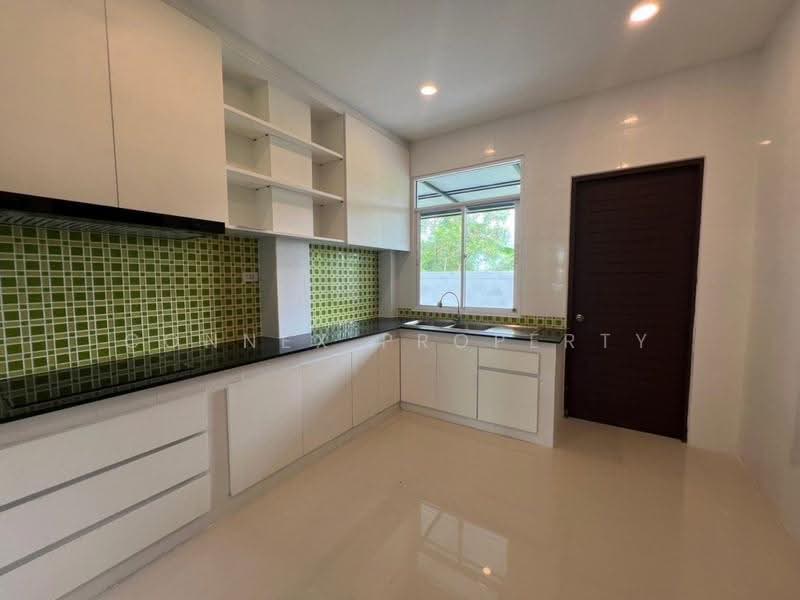 Rattanawadee Regent, Bangkok, Bangwaek Road, Bang Phai, Bang Khae, Bangkok, 4 Bedrooms, 21 sqm, Single Detached House For Rent, by Connex Property, 500565433 - DDproperty.com