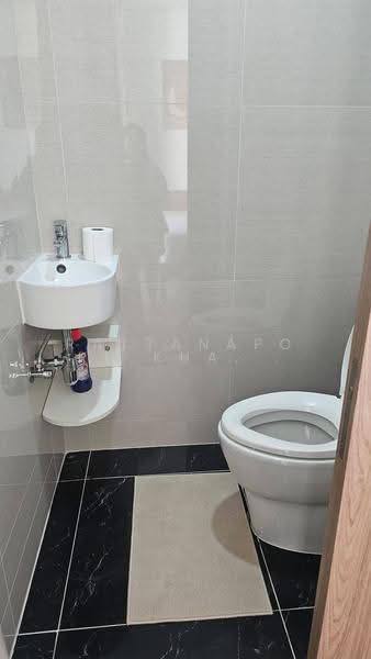 Park Origin Phrom Phong (Park 24), Bangkok, 68 Soi Sukhumvit 24, Khong Tan, Khlong Toei, Bangkok, 1 Bedroom, 26 sqm, Condo For Rent, by Rattanaporn Khamlit, 500565441 - DDproperty.com