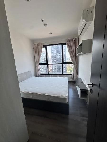 The Base Park East Sukhumvit 77, Bangkok, 99 Soi Pridi Banomyong 2, Phra Kanong Nua, Watthana, Bangkok, 1 Bedroom, 33 sqm, Condo For Rent, by Rattanaporn Khamlit, 500565447 - DDproperty.com