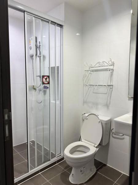 The Base Park East Sukhumvit 77, Bangkok, 99 Soi Pridi Banomyong 2, Phra Kanong Nua, Watthana, Bangkok, 1 Bedroom, 33 sqm, Condo For Rent, by Rattanaporn Khamlit, 500565447 - DDproperty.com