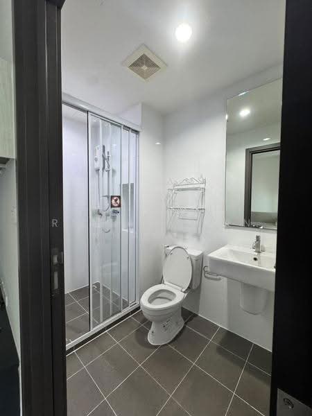 The Base Park East Sukhumvit 77, Bangkok, 99 Soi Pridi Banomyong 2, Phra Kanong Nua, Watthana, Bangkok, 1 Bedroom, 33 sqm, Condo For Rent, by Rattanaporn Khamlit, 500565447 - DDproperty.com