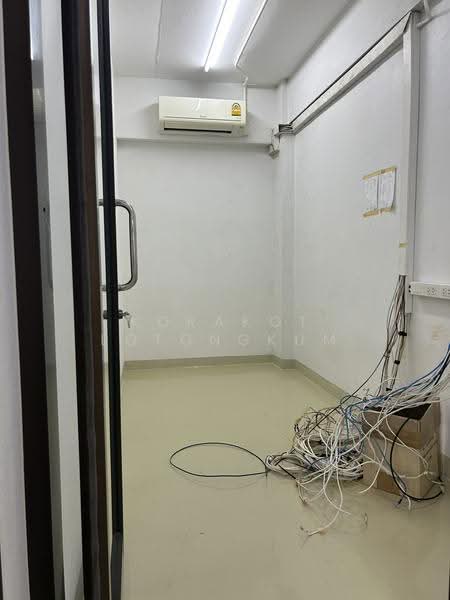 Office, Clinic, Warehouse for Rent @ Onnut 70/1, Bangkok, Prawet, Bangkok, , 675 sqm, Office Space For Rent, by Korakot Lotongkum, 500565533 - DDproperty.com