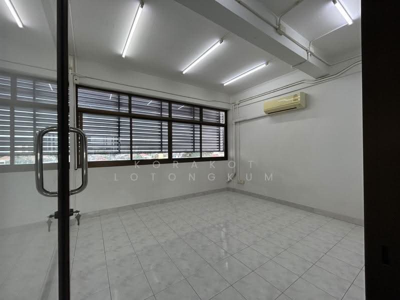 สำนักงาน ออฟฟิศ คลินิก warehouse ให้เช่า @ อ่อนนุช 70/1, กรุงเทพ, ประเวศ, กรุงเทพ, 675 ตร.ม., สำนักงาน ให้เช่า, โดย Korakot Lotongkum, 500565533 - DDproperty.com