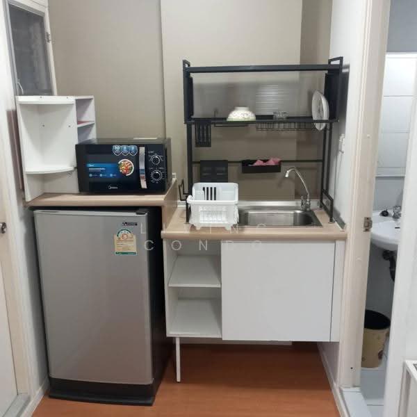 Lumpini Condo Town Romklao-Suvarnabhumi, Bangkok, Rom Klao Road 1, Khlong Sam Prawet, Lat Krabang, Bangkok, Studio, 22 sqm, Condo For Rent, by Living Condo, 500565535 - DDproperty.com