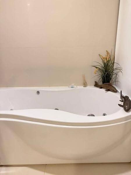 Ivy Thonglor, Bangkok, 889 Thonglor Road, Khlong Tan Nua, Watthana, Bangkok, 2 Bedrooms, 86 sqm, Condo For Sale, by Kawinthip Wisesdenchai, 500565553 - DDproperty.com
