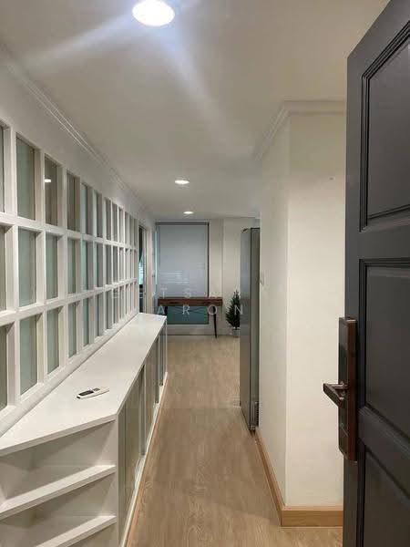 Diamond Tower, Bangkok, Silom, Bang Rak, Bangkok, 2 Bedrooms, 74 sqm, Condo For Rent, by Getsarin Aron, 500565693 - DDproperty.com