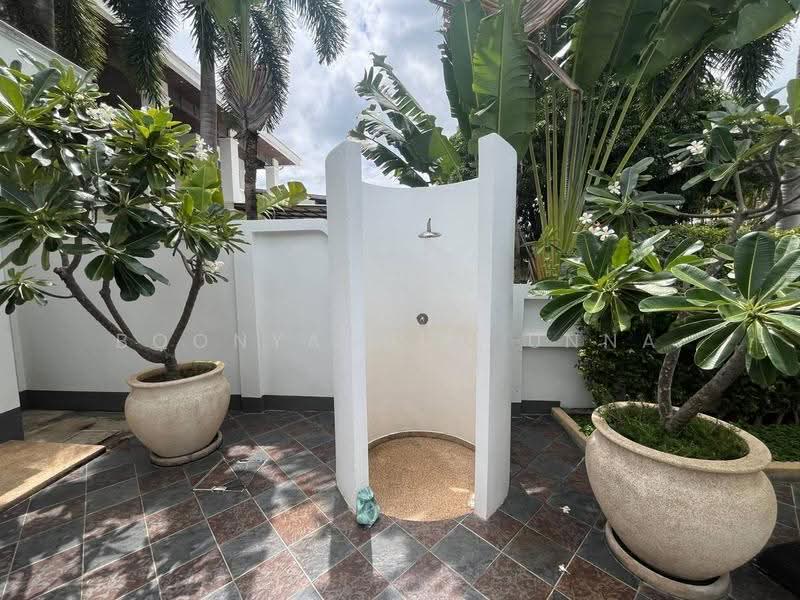 6-BR Villa, Prachuap Khiri Khan, Hua Hin, Prachuap Khiri Khan, 6 Bedrooms, 450 sqm, Villa For Sale, by Boonyanuch Unna, 500565722 - DDproperty.com