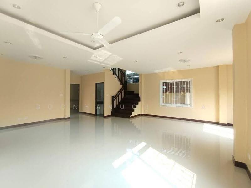 undefined, Chon Buri (Pattaya), Na Kloe, Bang Lamung (Pattaya), Chon Buri (Pattaya), 3 Bedrooms, 300 sqm, Single Detached House For Sale, by Boonyanuch Unna, 500565745 - DDproperty.com