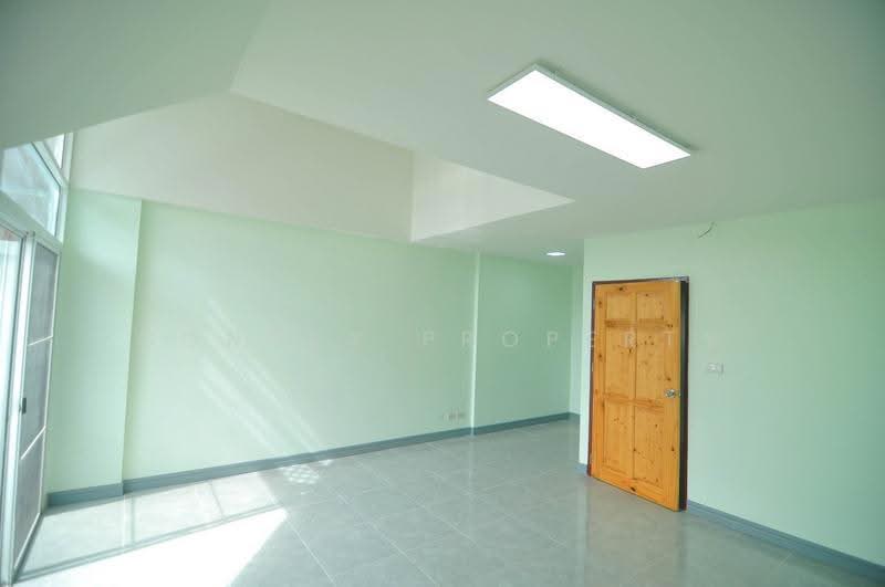Merit Place Ladprao 87, Bangkok, Soi Ladprao 87, Wang Thonglang, Wang Thonglang, Bangkok, 3 Bedrooms, 21 sqm, Townhouse For Rent, by Connex Property, 500565771 - DDproperty.com