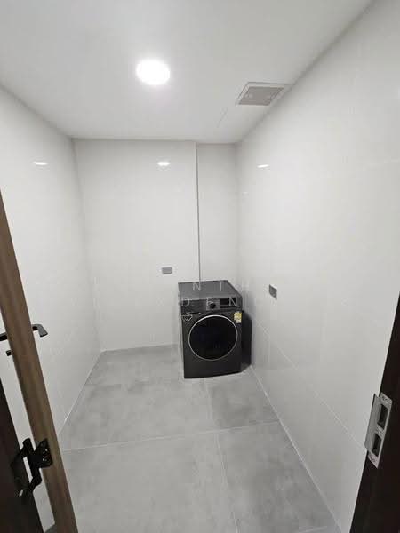 The Waterford Diamond Tower Sukhumvit, bangkok, 758/18 Soi Sukhumvit 30/1, Sukhumvit Road, Khlong Toei, Bangkok, 3 Bedrooms, 146 sqm, Condo For Rent, by Kawinthip Wisesdenchai, 500565772 - DDproperty.com