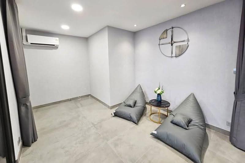 The Waterford Diamond Tower Sukhumvit, bangkok, 758/18 Soi Sukhumvit 30/1, Sukhumvit Road, Khlong Toei, Bangkok, 3 Bedrooms, 146 sqm, Condo For Rent, by Kawinthip Wisesdenchai, 500565772 - DDproperty.com
