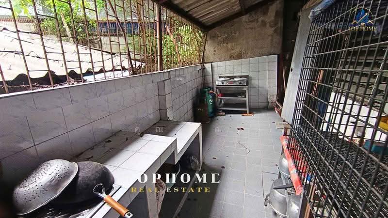 ขายด่วน! ทาวน์โฮม 3 ชั้น หมู่บ้านนนทมิตร ราษฎร์พัฒนา เขตสะพานสูง, กรุงเทพ, ราษฎร์พัฒนา, สะพานสูง, กรุงเทพ, 200 ตร.ม., ทาวน์เฮ้าส์ ขาย, โดย คุณเเอพ, 500565793 - DDproperty.com