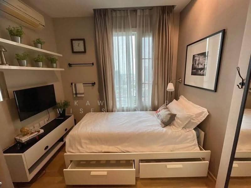 Siri At Sukhumvit, Bangkok, 902 Sukhumvit Road, Phra Kanong, Khlong Toei, Bangkok, 2 Bedrooms, 70 sqm, Condo For Rent, by Kawinthip Wisesdenchai, 500565795 - DDproperty.com