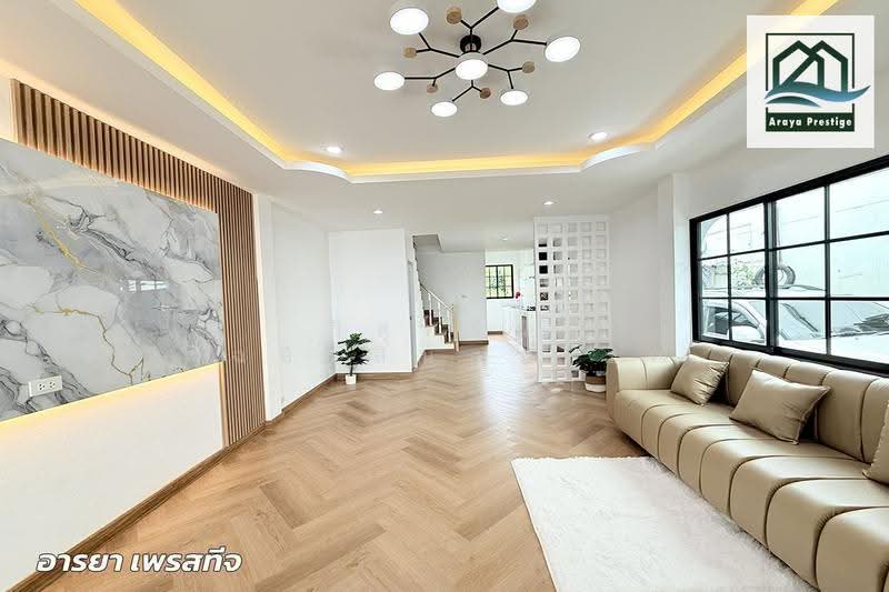 สินทองร่มเกล้า28, Bangkok, Khlong Sam Prawet, Lat Krabang, Bangkok, 3 Bedrooms, 65 sqm, Townhouse For Sale, by วิสุทธินี เฉลิมสินสุวรรณ, 500565915 - DDproperty.com