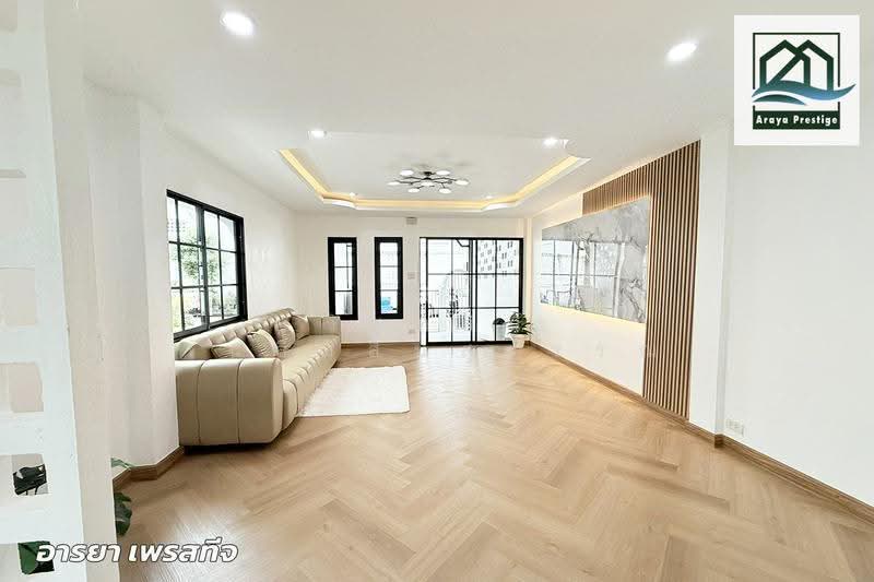 สินทองร่มเกล้า28, Bangkok, Khlong Sam Prawet, Lat Krabang, Bangkok, 3 Bedrooms, 65 sqm, Townhouse For Sale, by วิสุทธินี เฉลิมสินสุวรรณ, 500565915 - DDproperty.com