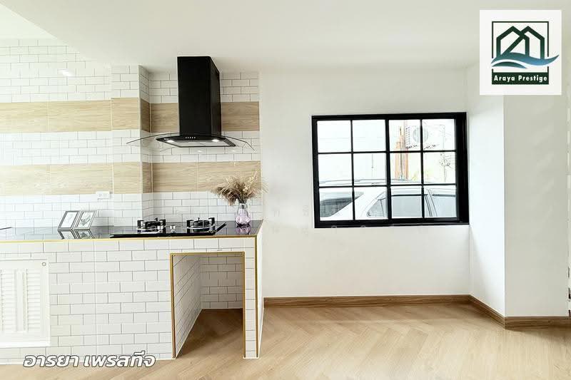 สินทองร่มเกล้า28, Bangkok, Khlong Sam Prawet, Lat Krabang, Bangkok, 3 Bedrooms, 65 sqm, Townhouse For Sale, by วิสุทธินี เฉลิมสินสุวรรณ, 500565915 - DDproperty.com