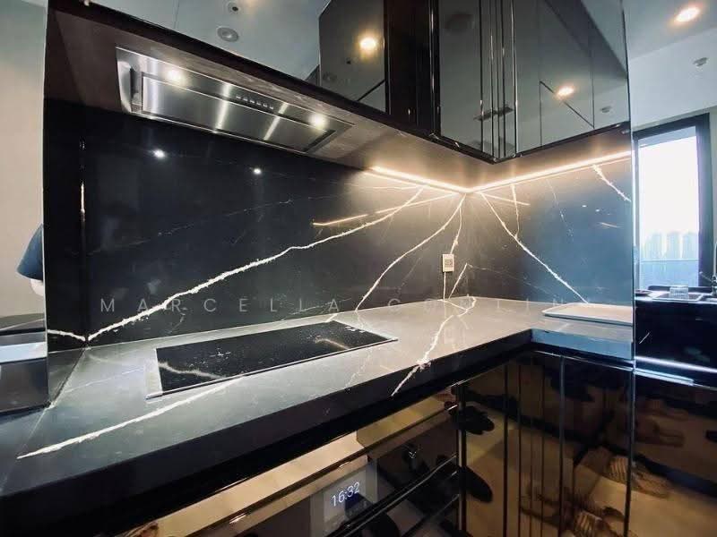 The Esse Sukhumvit 36, Bangkok, Soi Sukhumvit 36, Sukhumvit Road, Phra Kanong, Khlong Toei, Bangkok, 1 Bedroom, 38 sqm, Condo For Sale, by Marcella Contini, 500565981 - DDproperty.com