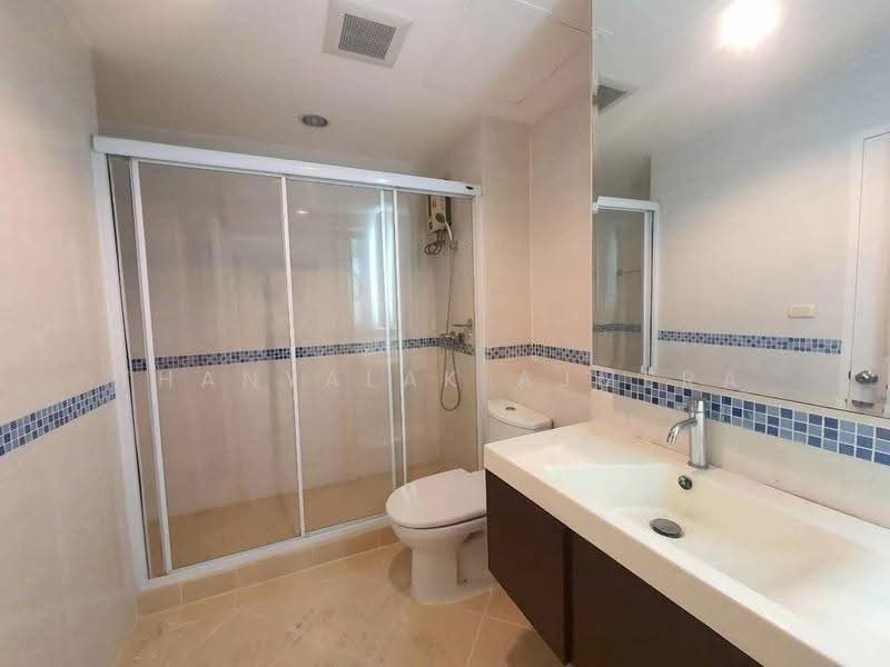 Life @ Phahon-Ari, Bangkok, 1415 Phaholyothin Road, Samsen Nai, Phaya Thai, Bangkok, 2 Bedrooms, 57 sqm, Condo For Sale, by Thanyalak Ajmera, 500566018 - DDproperty.com