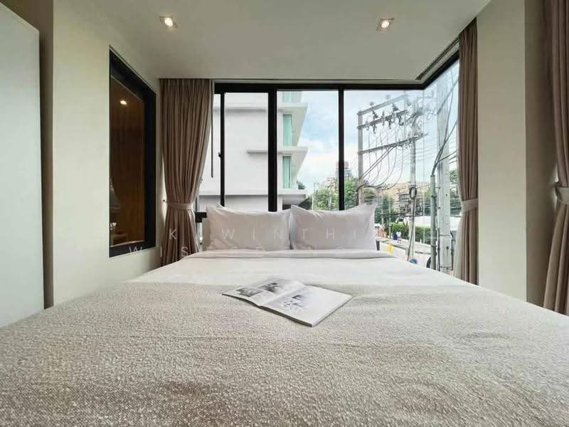Socio Reference 61, Bangkok, Sukhumvit 61, Khlongtoei Nua, Watthana, Bangkok, 2 Bedrooms, 68 sqm, Condo For Rent, by Kawinthip Wisesdenchai, 500566032 - DDproperty.com