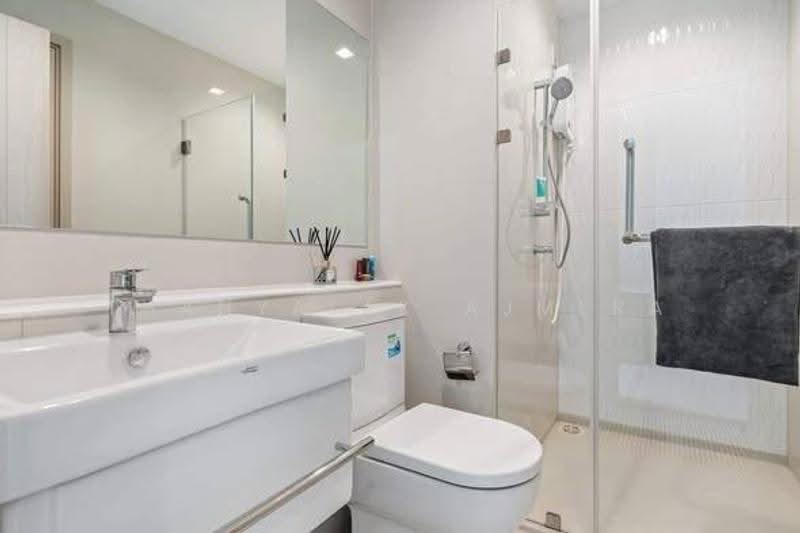 Life One Wireless, Bangkok, 1 Wireless Road, Lumphini, Pathum Wan, Bangkok, 2 Bedrooms, 45 sqm, Condo For Rent, by Thanyalak Ajmera, 500566033 - DDproperty.com