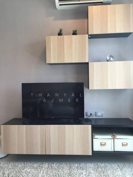 Rhythm Sukhumvit 36-38, Bangkok, 55 Soi Sukhumvit 36, Sukhumvit Road, Phra Kanong, Khlong Toei, Bangkok, 1 Bedroom, 33 sqm, Condo For Rent, by Thanyalak Ajmera, 500566040 - DDproperty.com