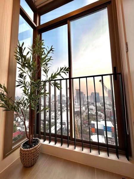 Rhythm Ekkamai Estate, Bangkok, Soi Sukhumvit 63, Khlongtoei Nua, Watthana, Bangkok, 1 Bedroom, 35 sqm, Condo For Rent, by Kawinthip Wisesdenchai, 500566110 - DDproperty.com