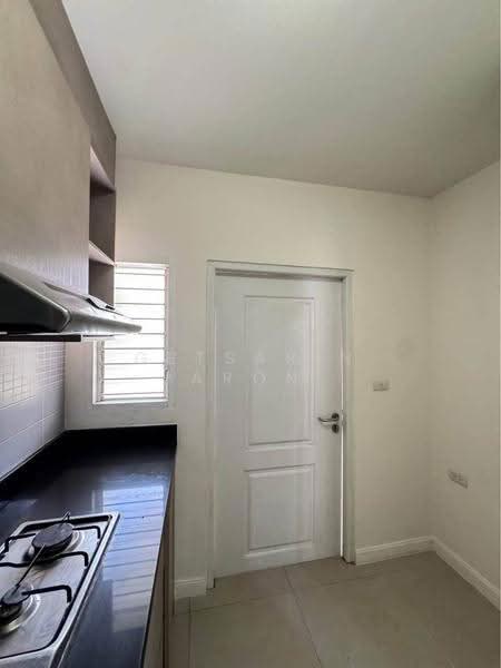 3-BR House, Bangkok, Jom Phon, Chatuchak, Bangkok, 3 Bedrooms, 197 sqm, Single Detached House For Rent, by Getsarin Aron, 500566122 - DDproperty.com