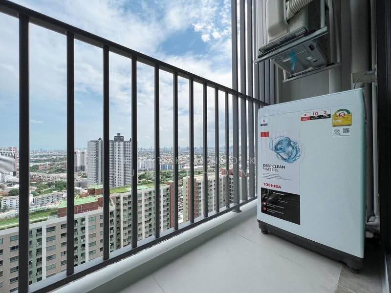 Rich Park @ Triple Station, Bangkok, 591 Srinakarin Road, Suan Luang, Bangkok, 1 Bedroom, 30 sqm, Condo For Rent, by Ketkanok Sungthong, 500566148 - DDproperty.com