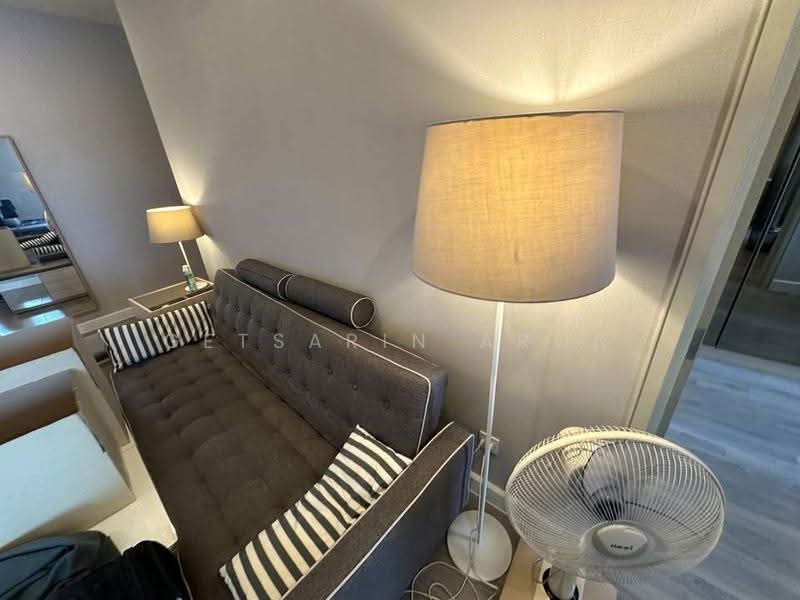 The Room Sathorn, Bangkok, 78 Pan Road, Silom, Bang Rak, Bangkok, 1 Bedroom, 50 sqm, Condo For Rent, by Getsarin Aron, 500566150 - DDproperty.com