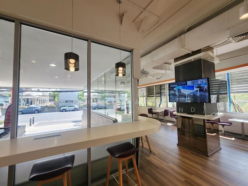 Fully Fitted Retail Space for Rent – 110 sq.m. | Prime Sathorn, 2-Min Walk to BTS Saint Louis, bangkok, Silom, Bang Rak, Bangkok, , 110 sqm, Business For Rent, by Pornpann Kaewplang (Sand), 500566154 - DDproperty.com