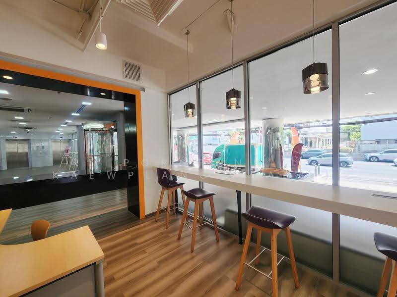 Fully Fitted Retail Space for Rent – 110 sq.m. | Prime Sathorn, 2-Min Walk to BTS Saint Louis, bangkok, Silom, Bang Rak, Bangkok, , 110 sqm, Business For Rent, by Pornpann Kaewplang (Sand), 500566154 - DDproperty.com