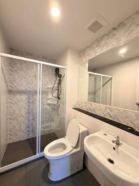 Regent Home Wutthakat, Bangkok, Wutthakat Road, Talat Plu, Thon Buri, Bangkok, 1 Bedroom, 26 sqm, Condo For Rent, by Natthaya Ninkhwan, 500566161 - DDproperty.com