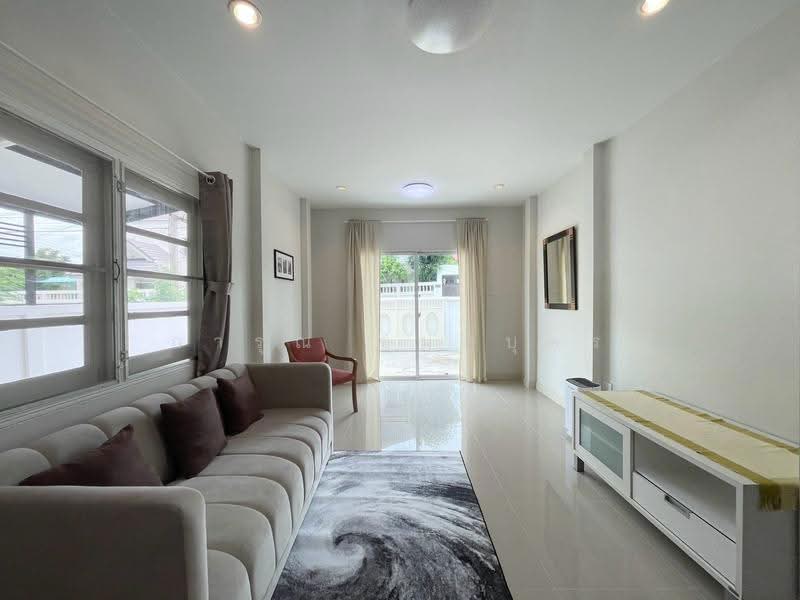 Utthayanthong Chaeng Watthana - Pak Kret 19, Nonthaburi, Soi Chaengwattana-Pak Kret 19, Chaengwattana Road, Bang Phut, Pak Kret, Nonthaburi, 4 Bedrooms, 200 sqm, Single Detached House For Rent, by การุณ ชมภูบุตร, 500566167 - DDproperty.com