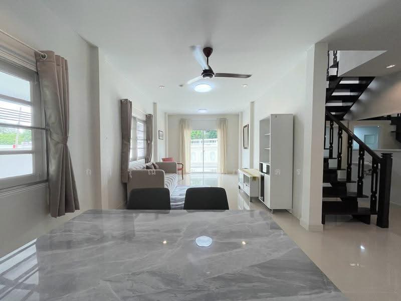 Utthayanthong Chaeng Watthana - Pak Kret 19, Nonthaburi, Soi Chaengwattana-Pak Kret 19, Chaengwattana Road, Bang Phut, Pak Kret, Nonthaburi, 4 Bedrooms, 200 sqm, Single Detached House For Rent, by การุณ ชมภูบุตร, 500566167 - DDproperty.com