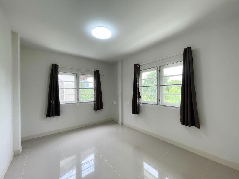 Utthayanthong Chaeng Watthana - Pak Kret 19, Nonthaburi, Soi Chaengwattana-Pak Kret 19, Chaengwattana Road, Bang Phut, Pak Kret, Nonthaburi, 4 Bedrooms, 200 sqm, Single Detached House For Rent, by การุณ ชมภูบุตร, 500566167 - DDproperty.com