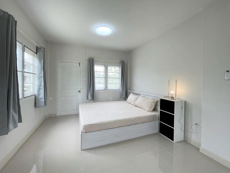 Utthayanthong Chaeng Watthana - Pak Kret 19, Nonthaburi, Soi Chaengwattana-Pak Kret 19, Chaengwattana Road, Bang Phut, Pak Kret, Nonthaburi, 4 Bedrooms, 200 sqm, Single Detached House For Rent, by การุณ ชมภูบุตร, 500566167 - DDproperty.com