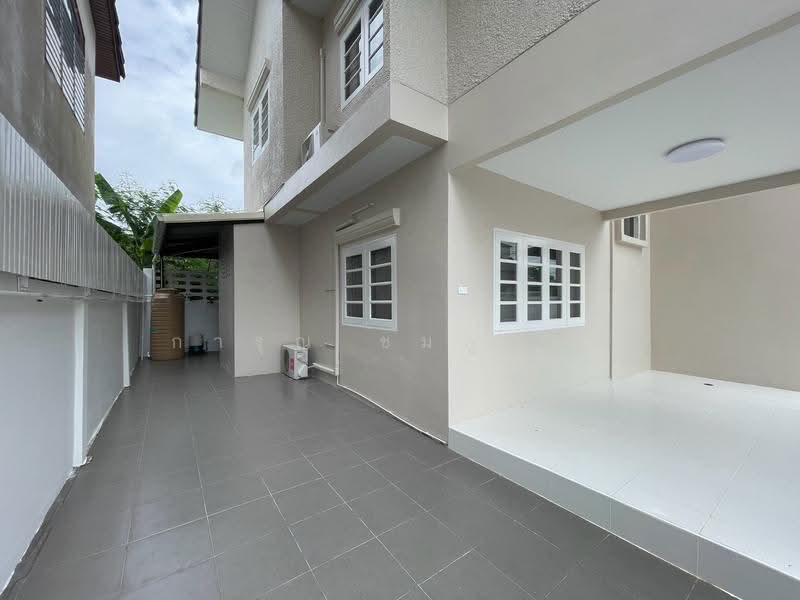 Utthayanthong Chaeng Watthana - Pak Kret 19, Nonthaburi, Soi Chaengwattana-Pak Kret 19, Chaengwattana Road, Bang Phut, Pak Kret, Nonthaburi, 4 Bedrooms, 200 sqm, Single Detached House For Rent, by การุณ ชมภูบุตร, 500566167 - DDproperty.com