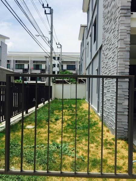 Plex Bangna, Samut Prakan, 90/239 Burapha Withi Expressway, Bang Kaeo, Bang Plee, Samut Prakan, 3 Bedrooms, 200 sqm, Townhouse For Sale, by Agent Pla, 500566201 - DDproperty.com