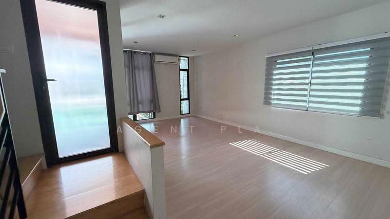 Plex Bangna, Samut Prakan, 90/239 Burapha Withi Expressway, Bang Kaeo, Bang Plee, Samut Prakan, 3 Bedrooms, 200 sqm, Townhouse For Sale, by Agent Pla, 500566201 - DDproperty.com