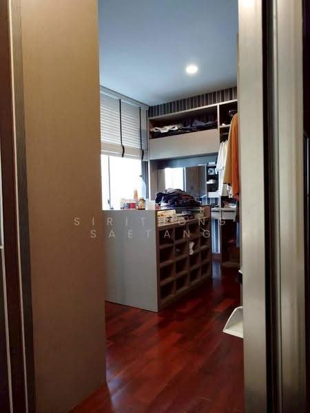 Sale Beautiful House 3-story (corner plot) Soi Ratchadaphisek 30, Chan Kasem, Chatuchak, Bangkok, รัชดาภิเษก 30, Chan Kasem, Chatuchak, Bangkok, 3 Bedrooms, 300 sqm, Single Detached House For Sale, by Sirithong Saetang, 500566330 - DDproperty.com