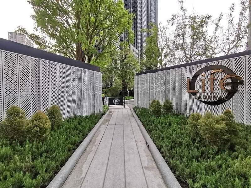 Life Ladprao, Bangkok, 992 Ladprao Road, Jom Phon, Chatuchak, Bangkok, 2 Bedrooms, 49 sqm, Condo For Sale, by Natthaya Ninkhwan, 500566342 - DDproperty.com