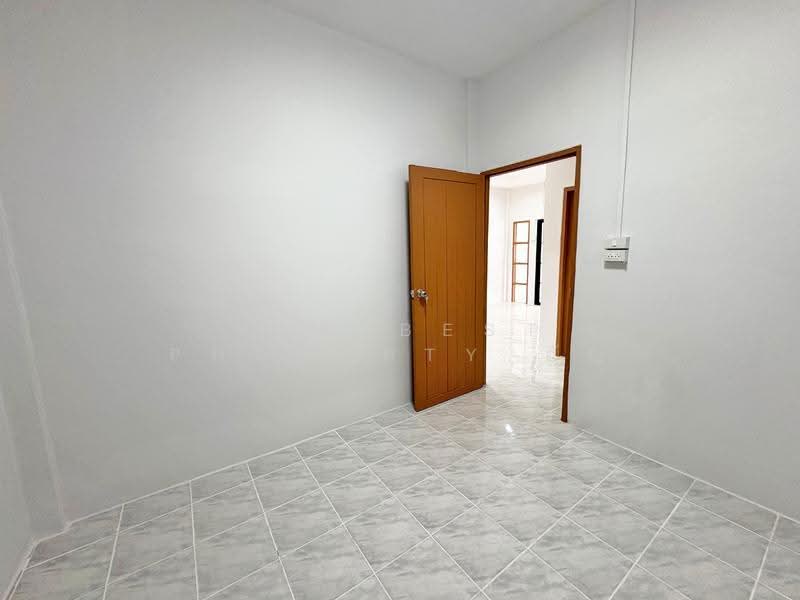 ทาวน์เฮ้าส์บ้านกล้วย ชัยนาท, Chai Nat, Ban Kluai, Muang Chai Nat, Chai Nat, 2 Bedrooms, 100 sqm, Townhouse For Sale, by The Best Property อัญ, 500566349 - DDproperty.com